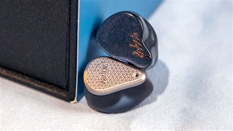 Hisenior Mega5EST: Task Failed Successfully – Headphones.com.